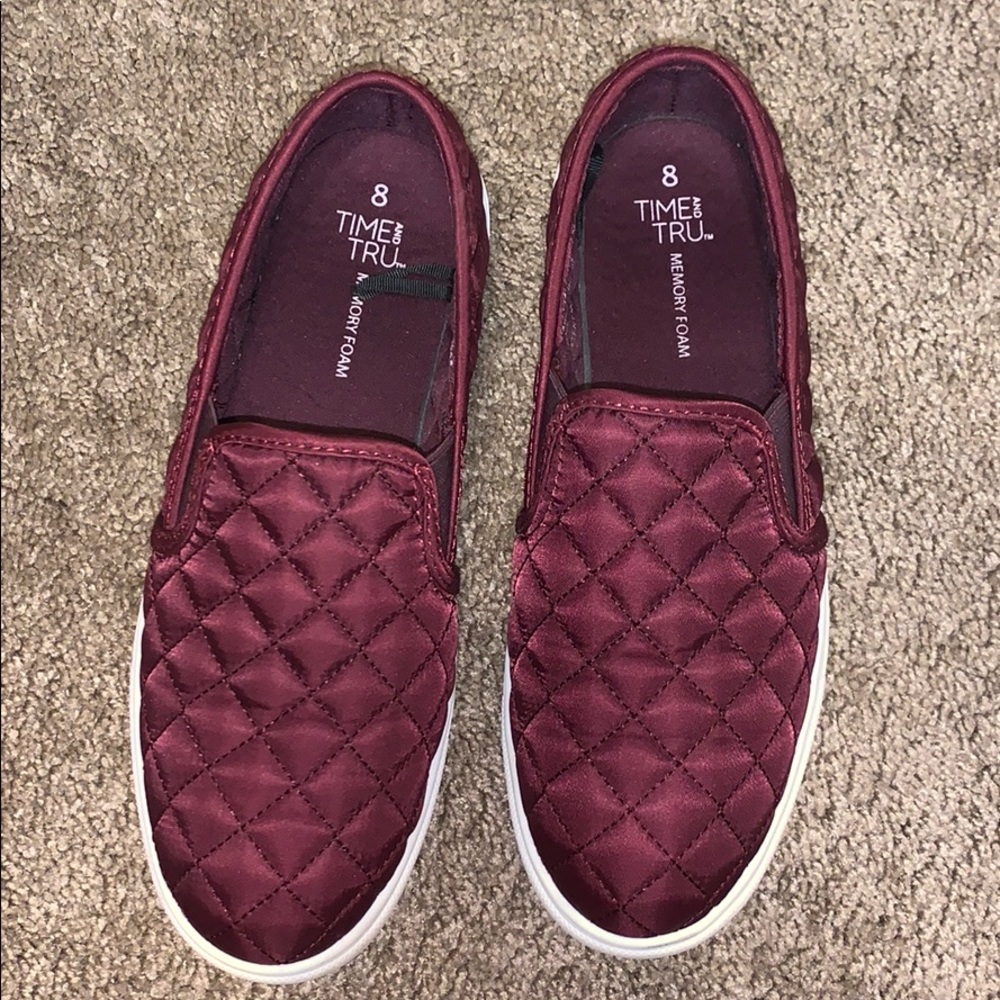 Maroon Flats